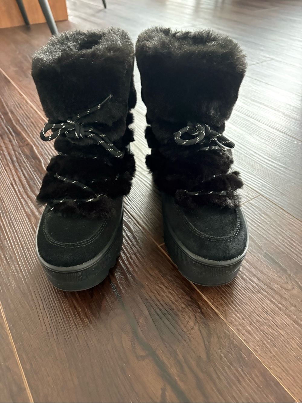 Cougar Black Faux Fur Lace-Up Winter Boots